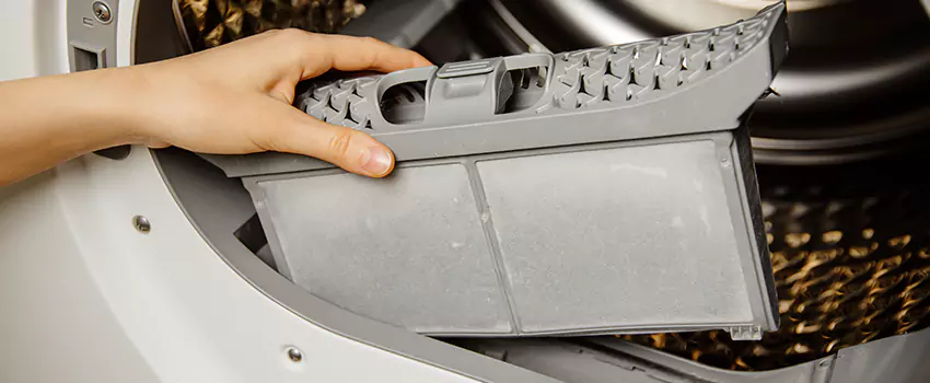 Signs Of A Clogged Dryer Lint Trap in Mission Bend, Texas